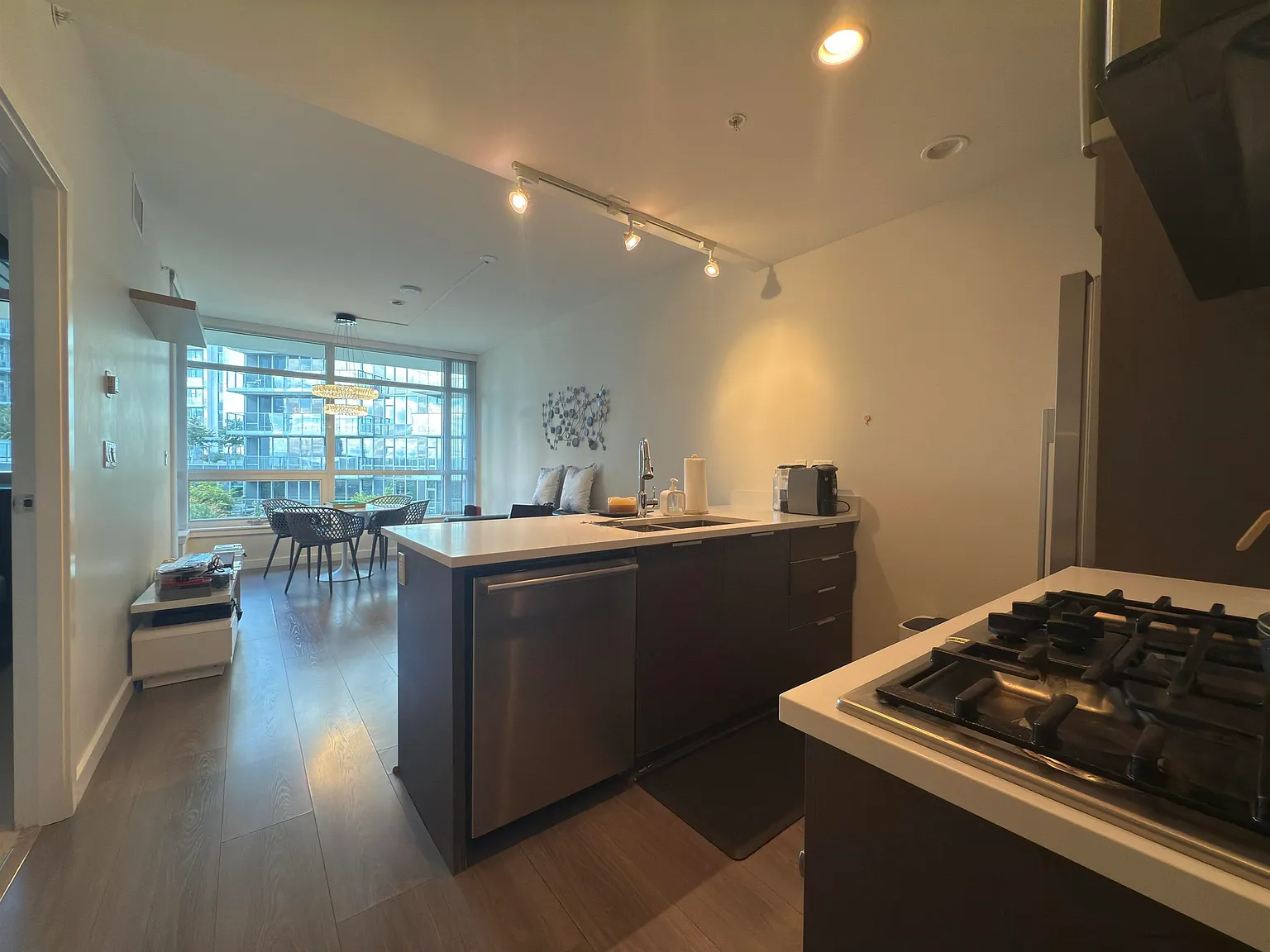 1 bed, 600 sqft, $2,300 — Photo 1