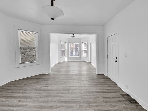 3rd image of 5744 S Green St