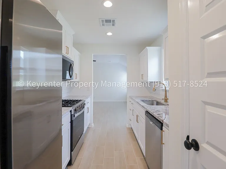 11506 E 94th Pl N — Photo 10