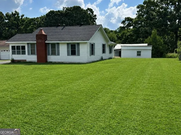 1385 W Currahee St, Toccoa, GA 30577