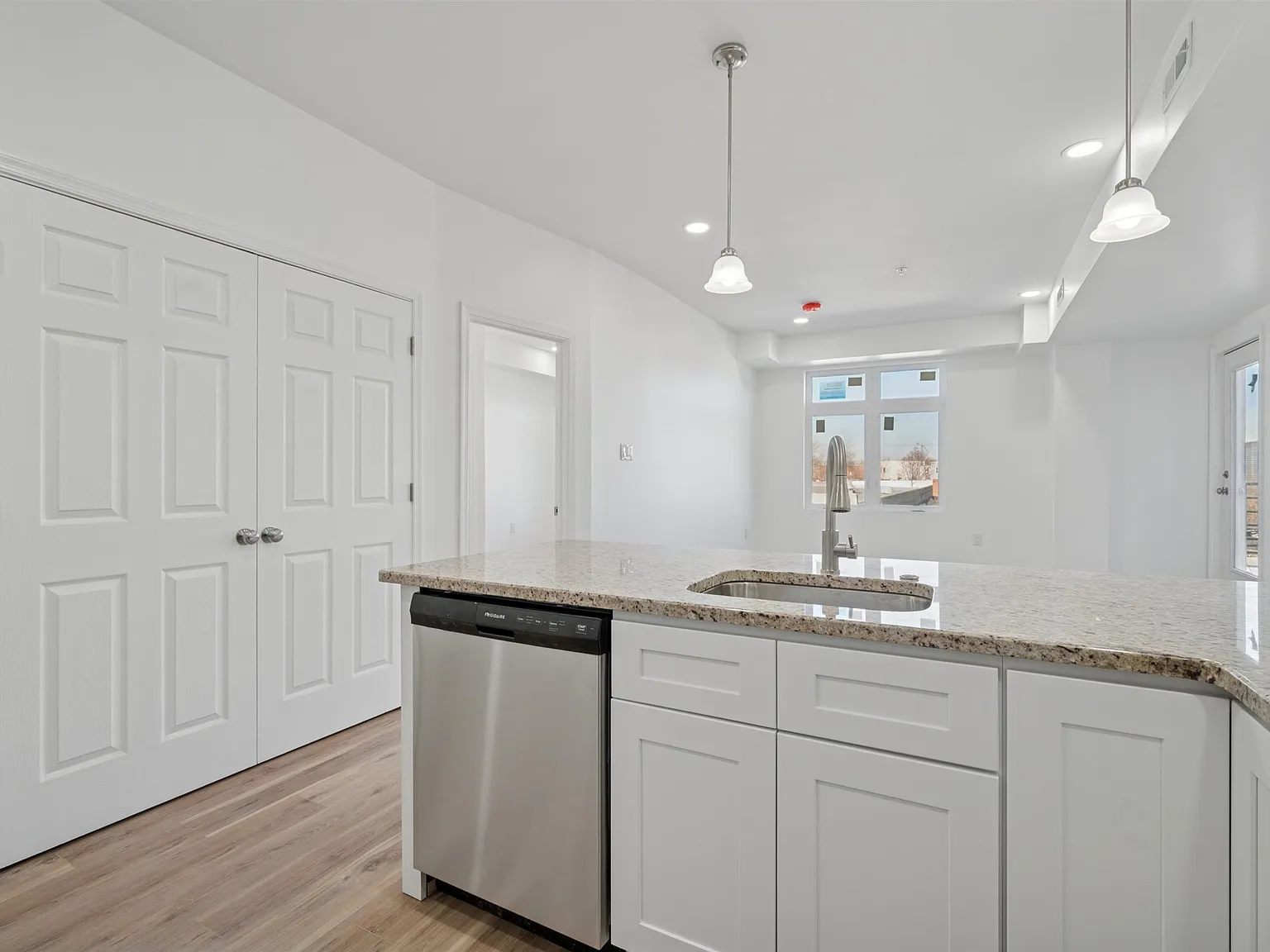 4512-16 Lancaster Ave — Photo 4