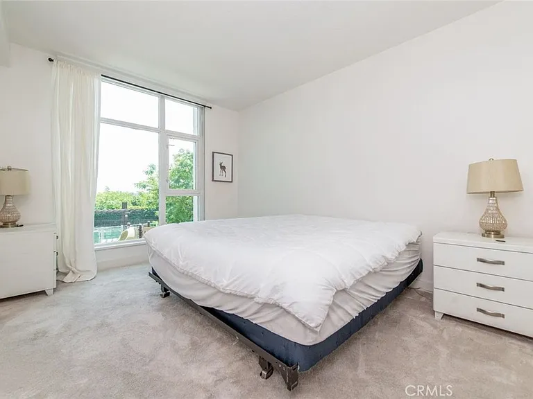 3141 Michelson — Photo 10