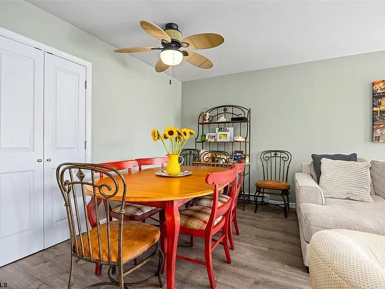 2707 Ventnor Ave #B — Photo 3