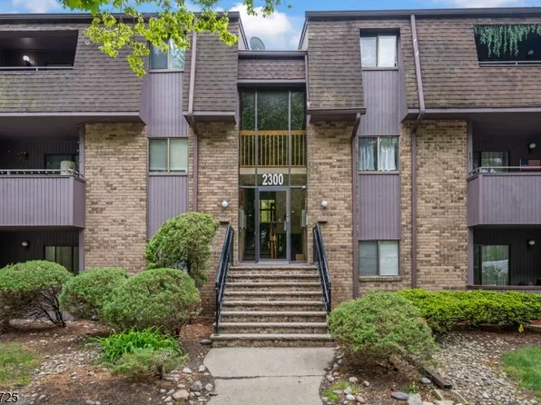 2332 Old Stone Mill Dr, East Windsor Twp., NJ 08512