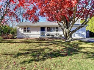 27 Coronado St, Jamestown, RI 02835