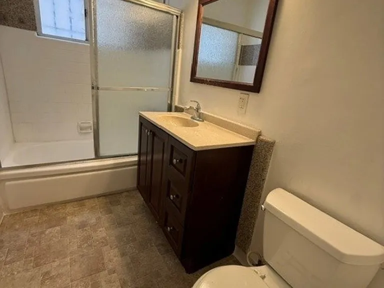 10026 Palms Blvd #4 — Photo 11