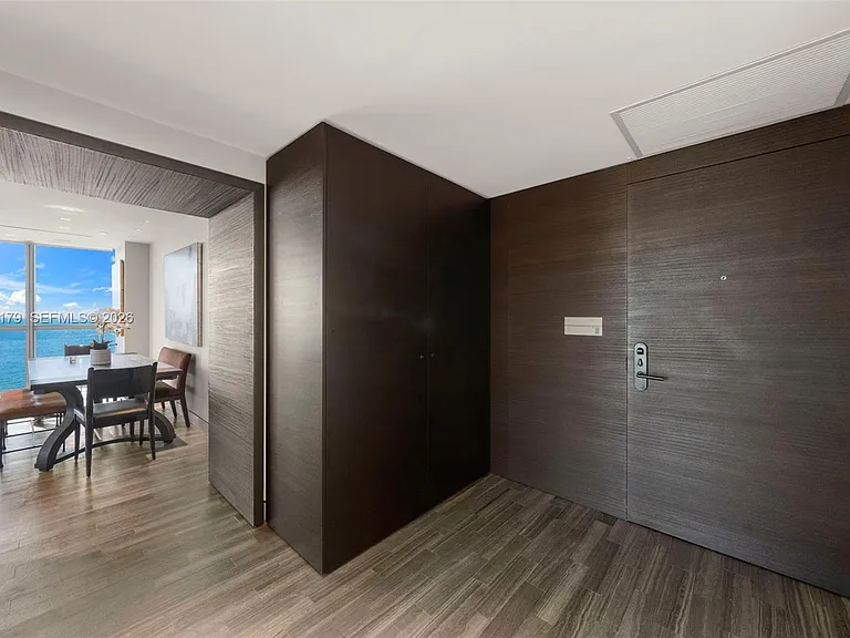 101 20th St #2007 — Photo 26