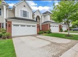 41861 Yeats Dr #41861, Novi, MI 48377
