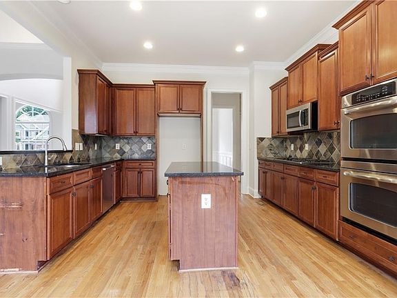 2nd image of 5085 Arcanum Pl