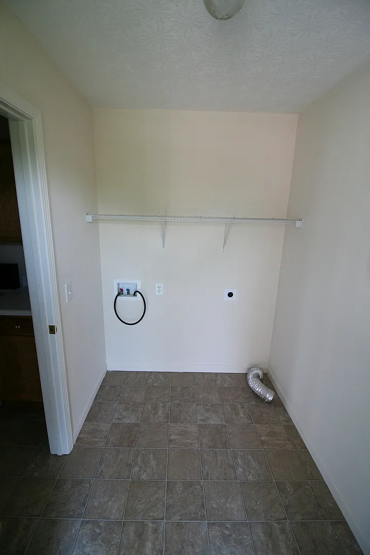 The Oaks - 895 — Photo 2