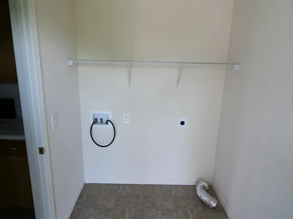 The Oaks - 895, 895 Kinniard Rd #B, Cookeville, TN 38501