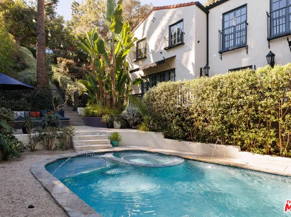 2810 Woodshire Dr, Los Angeles, CA 90068