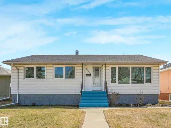 11523 136th St NW, Edmonton, AB T5M 1M4