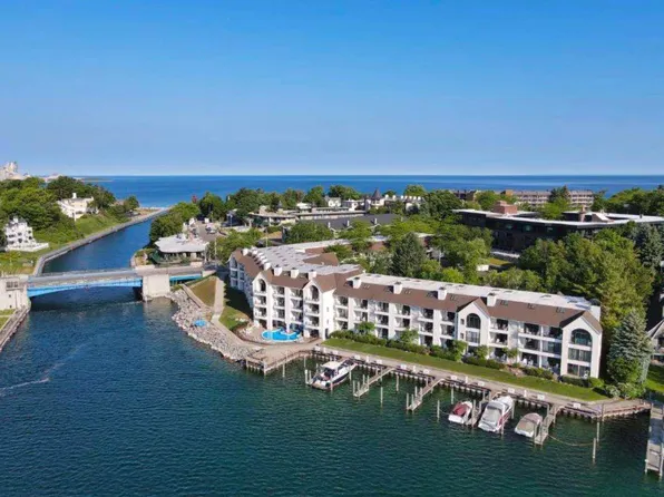 100 Michigan Ave #304-55, Charlevoix, MI 49720