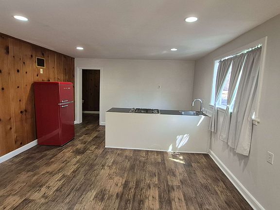 3rd image of 1960 15th Ave #Na