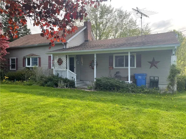 2329 Ryder Rd, Newark, NY 14513