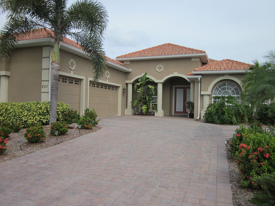 1st image of 207 Lake Victoria Ct