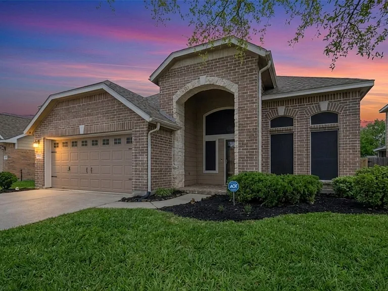 15807 Sonoma Park Dr — Photo 49