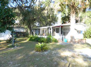 417 Cove Dr, Satsuma, FL 32189