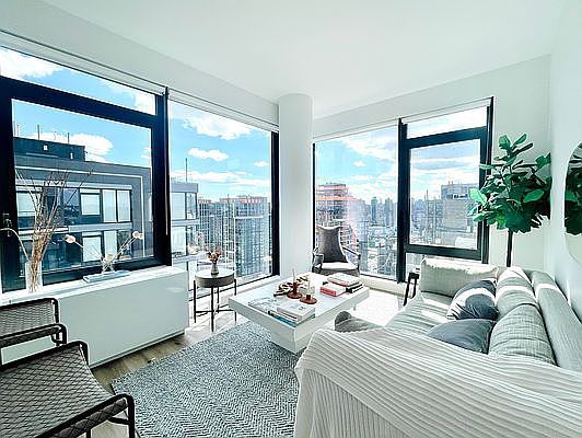 2nd image of 228 E 135th St #1715