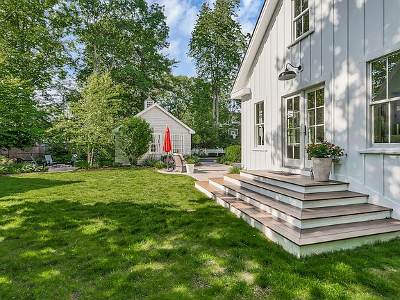 Spacious backyard