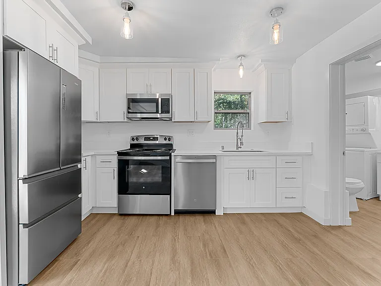 3212 Hamilton Way #10 — Photo 19