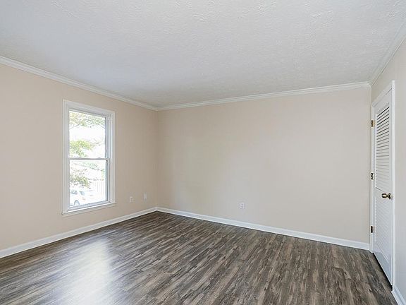 5th image of 3240 Kirklevington Dr