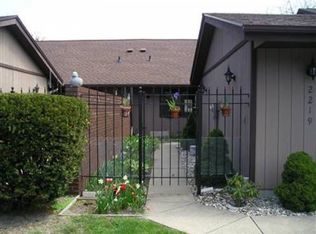 2219 Island Dr, Michigan City, IN