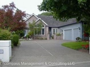 8180 SW Edgewater Dr W, Wilsonville, OR