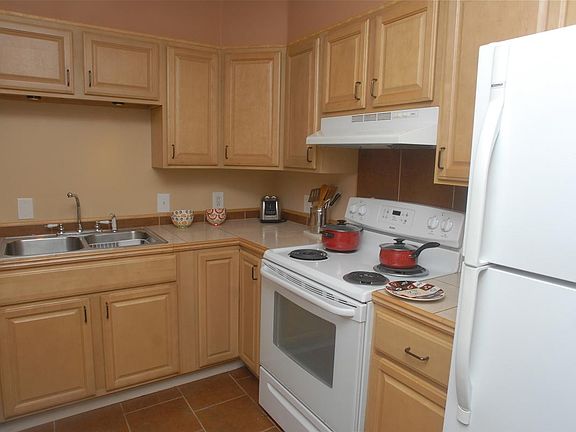 KITCHEN STOCKED FOR COOKING