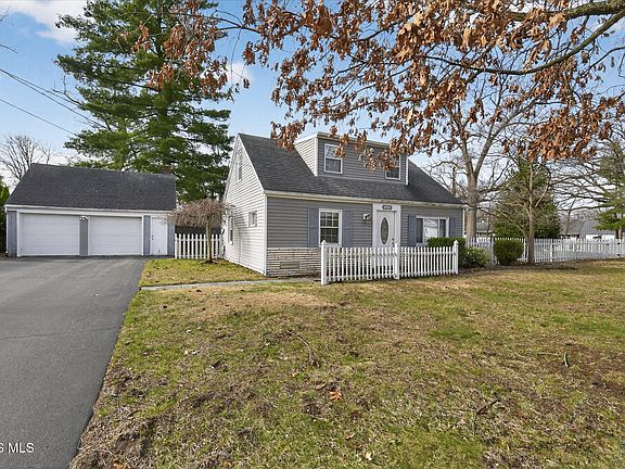5th image of 6059 Blossman Rd