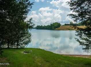 3819 Island View Rd, Sevierville, TN 37876