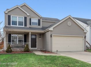 666 Nichole Ln, Geneva, IL 60134