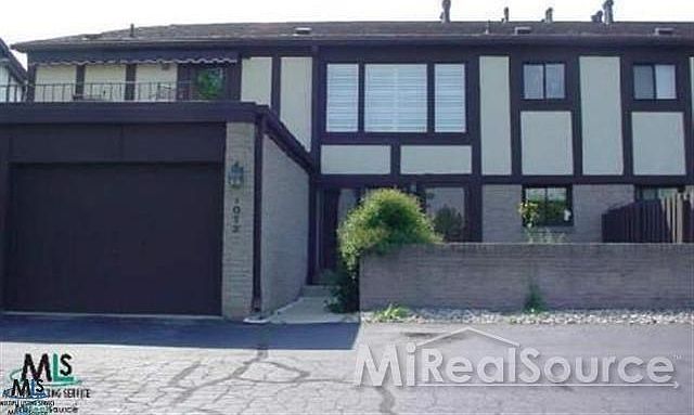 1st image of 1068 Country Club Dr