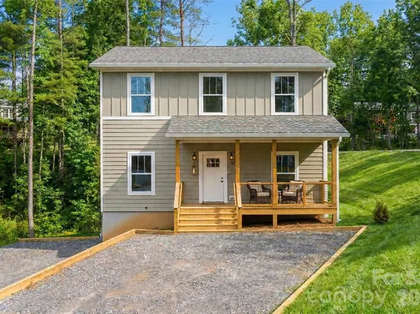 165 Cascade Ridge Rd, Fairview, NC 28730