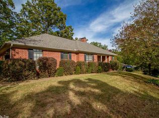 24 Bradbury Dr, Little Rock, AR 72212