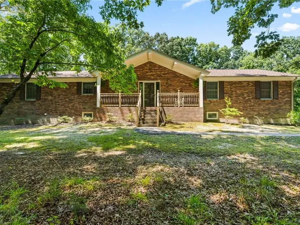 288 Hillside Ct, Winston Salem, NC 27107