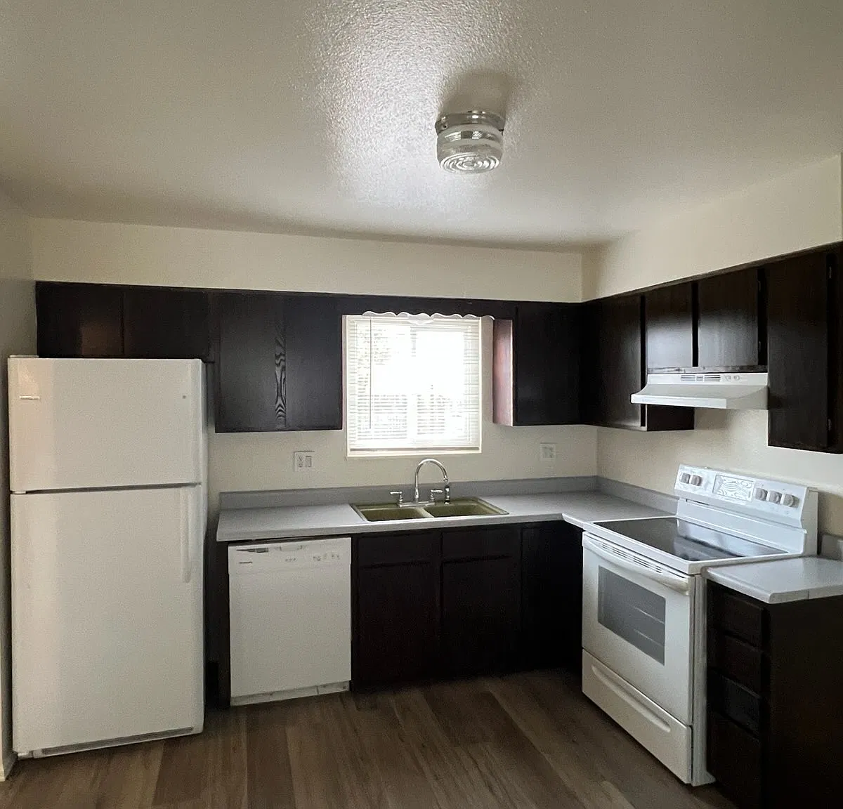 Nice 2 Bdr/1.5 Ba — Photo 4