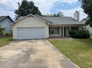 620 Chatham Park Dr, Lawrenceville, GA 30046