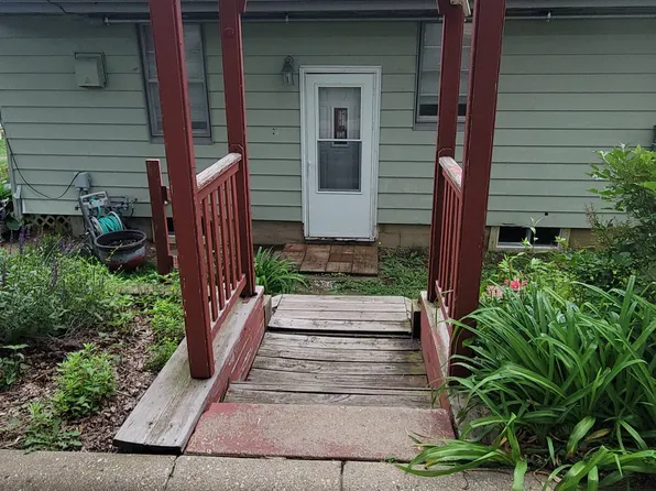 410 Kutz Ave, Bartonville, IL 61607