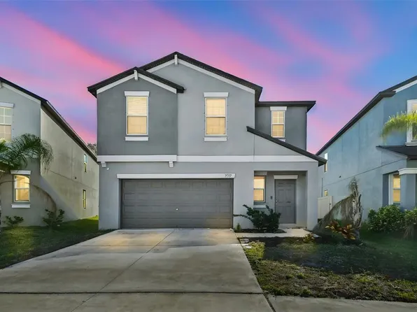 5157 White Chicory Dr, Apollo Beach, FL 33572