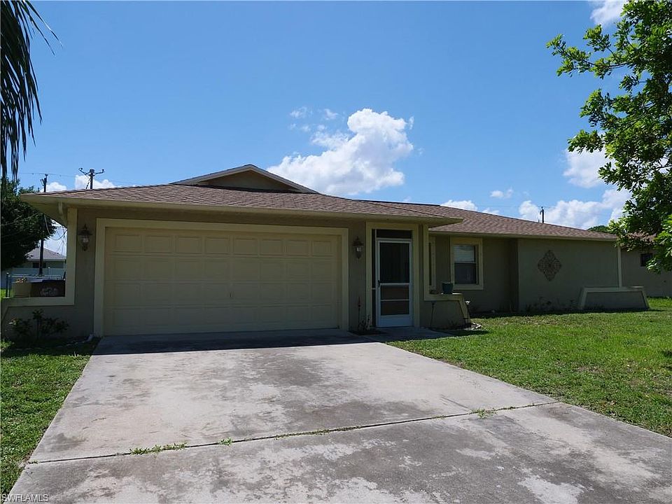 1st image of 907 SE 5th Pl