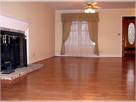 living room with gas fire place 
