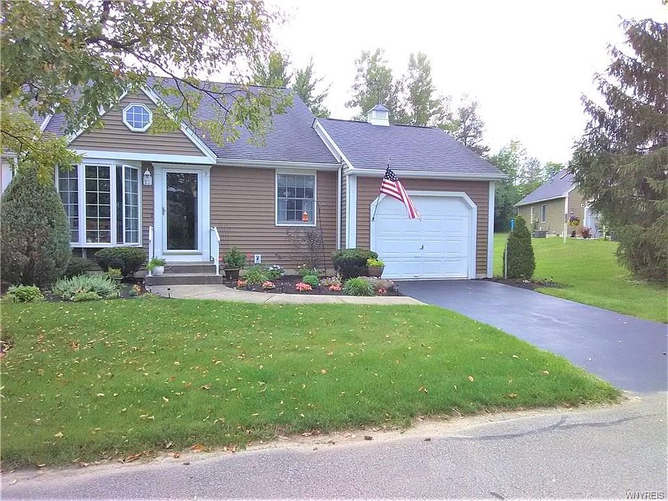 1st image of 9 Old Mill Cir