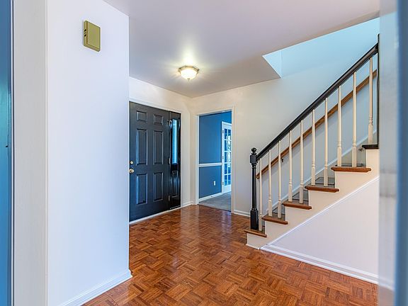 5th image of 1381 Gristmill Dr