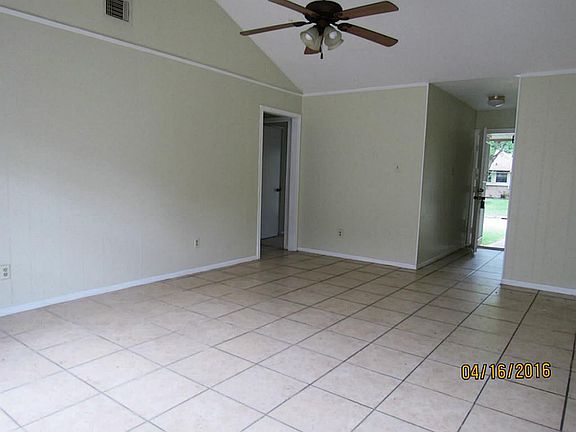 3rd image of 7862 Kellwood Dr