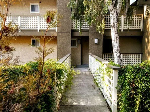 675 Newbury Ln APT 144, Hayward, CA 94544