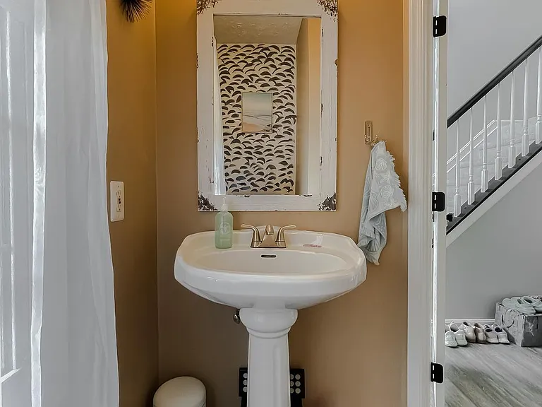 48221 Keel Dr — Photo 24