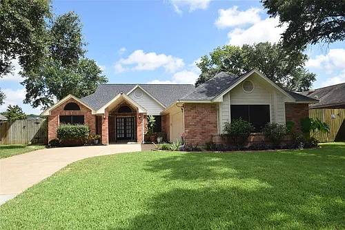 22922 Glenover Dr Photo 1