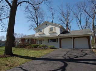 950 Spring Grove Ln, Columbus, OH 43235